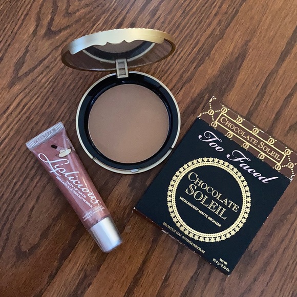 Too Faced Other - Too faced chocolate bronzer+ pancake lipgloss